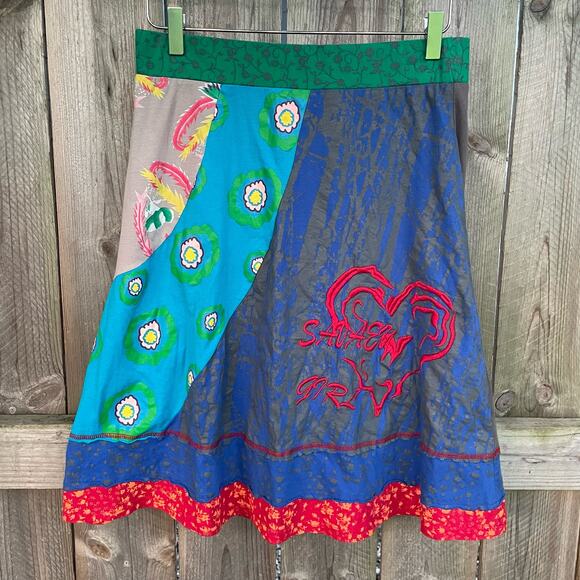 Kessley Skirt Whimsical Embroidery Peasant Style Boho-Chic Blue Red Small - Picture 1 of 10
